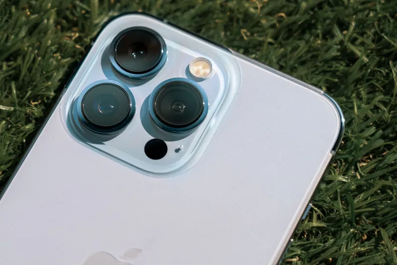 Sharpening the Edge: How Thai Optical Factories Are Quietly Dominating the Smartphone Camera Supply Chain